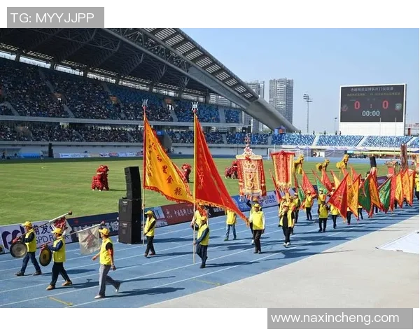 香港足球明星实拍展现运动员风采与激情瞬间的精彩合集